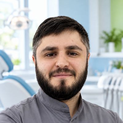 Кубатаев Башир Адамович, стоматолог-терапевт